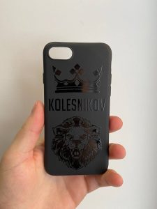 Заказать именной чехол с короной