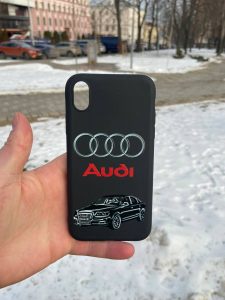 Заказать чехол с audi и машиной